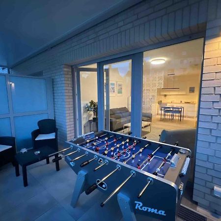 Luxurioeses Apartment,Neubau, 4 Personen, Parkplatz, Griechischer Stil Bochum Luaran gambar