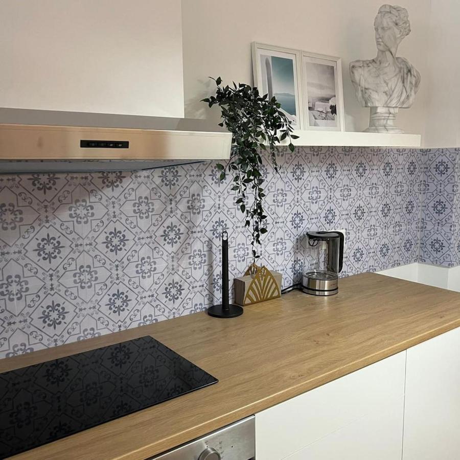 Luxurioeses Apartment,Neubau, 4 Personen, Parkplatz, Griechischer Stil Bochum Luaran gambar