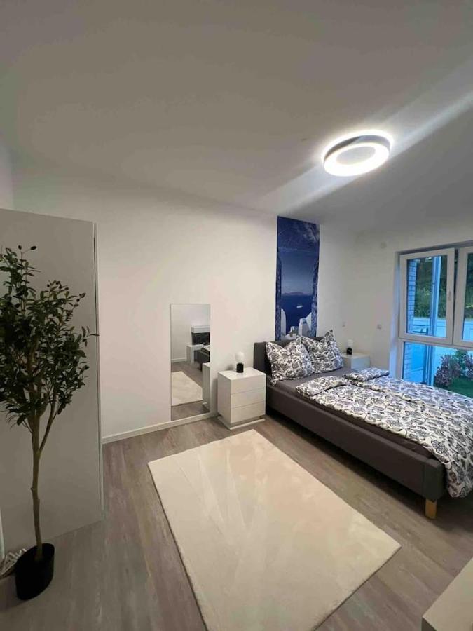 Luxurioeses Apartment,Neubau, 4 Personen, Parkplatz, Griechischer Stil Bochum Luaran gambar